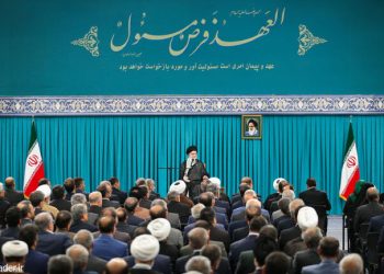 مجلس باید نشانه عزم و اراده ملی باشد