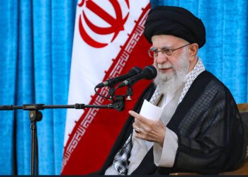 رهبر انقلاب:طرح آمریکا در قضیه هسته‌ای ضد «ما می‌توانیم» است