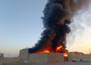 آتش‌سوزی در محل دپوی ‌ضایعات/ کاشانی‌ها نگران نباشند