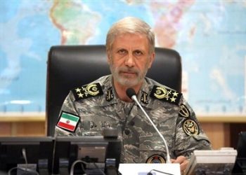 فرمانده ارتش: آمریکا پاسخ قاطعانه‌ای دریافت می‌کند