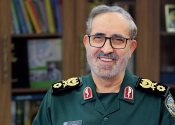 فرزند سردار شهید شادمانی: امیدوارم خون پدرم مایه وحدت ملی شود