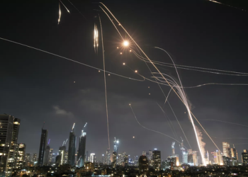 تل‌آویو زیر چتر سانسور