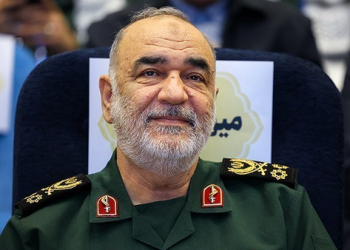 سردار سلامی: فقط آرزو دارم به شهدا بپیوندم