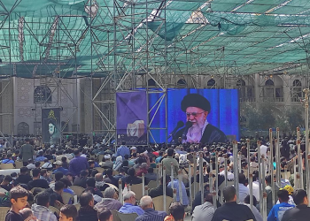 تجدید بیعت گرم مردم با امام در گرمای خرداد ماه