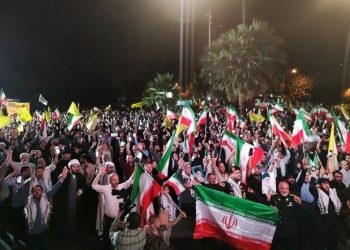 تجمع مردمی در میدان فلسطین تهران در محکومیت یاوه گویی ترامپ