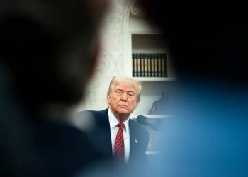 ترامپ ورود ایرانی‌ها و اتباع ۱۱ کشور دیگر به آمریکا را ممنوع کرد