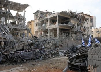 ترس از پاسخ ایران، اسرائیل را به تعطیلی کشاند