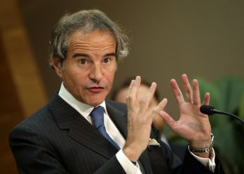 گروسی در مقام یک ژنرال ارتش آمریکا، ایران را بصورت غیر مستقیم تهدید به حمله نظامی کرد!