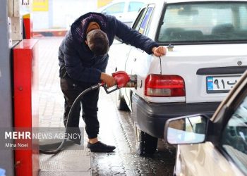 اصلاح قیمت‌گذاری و صدور مجوز آنلاین بنزین سوپر کلید خورد