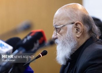 ارائه مجوز به تاکسی‌های اینترنتی باید توسط شهرداری‌ها انجام شود