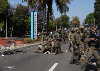 تداوم اعتراضات در لس‌آنجلس؛ سرکوب معترضان با اعزام گارد ملی