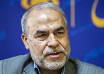 ترامپ به چه کسی دروغ می گوید؟