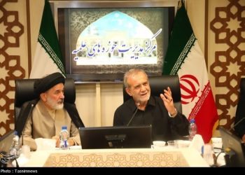 پزشکیان: هیچ قدرتی توان ایستادگی مقابل ملت متحد ایران را ندارد