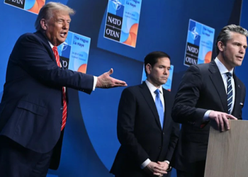 ترامپ وزیر دفاع خودش را «وزیر جنگ» خواند