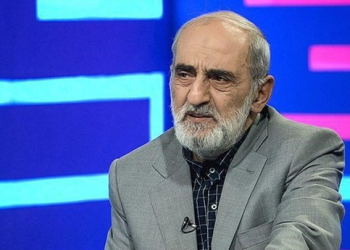 آقای پزشکیان مشاوران خود را عوض کنید!