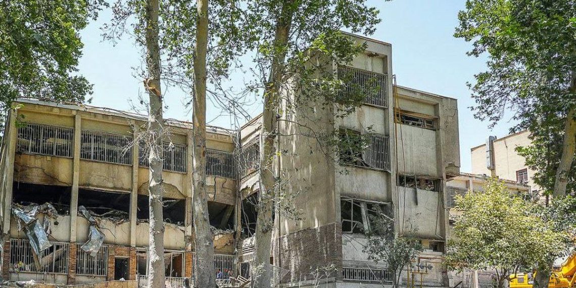 عفو بینالملل حمله اسرائیل به زندان اوین را مصداق «جنایت جنگی» دانست