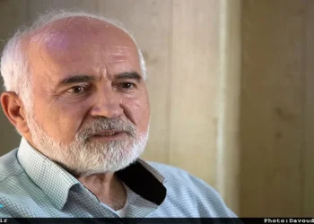 احمد توکلی در بیمارستان بستری شد