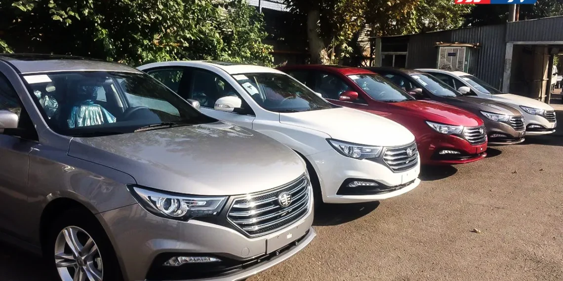 قیمت خودرو امروز 16 تیرماه 1404 / رفتار متناقض در بخش‌های مختلف بازار خودرو + جدول