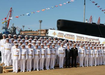 پوتین: زیردریایی‌های راهبردی روسیه توازن قدرت جهانی را حفظ می‌کنند