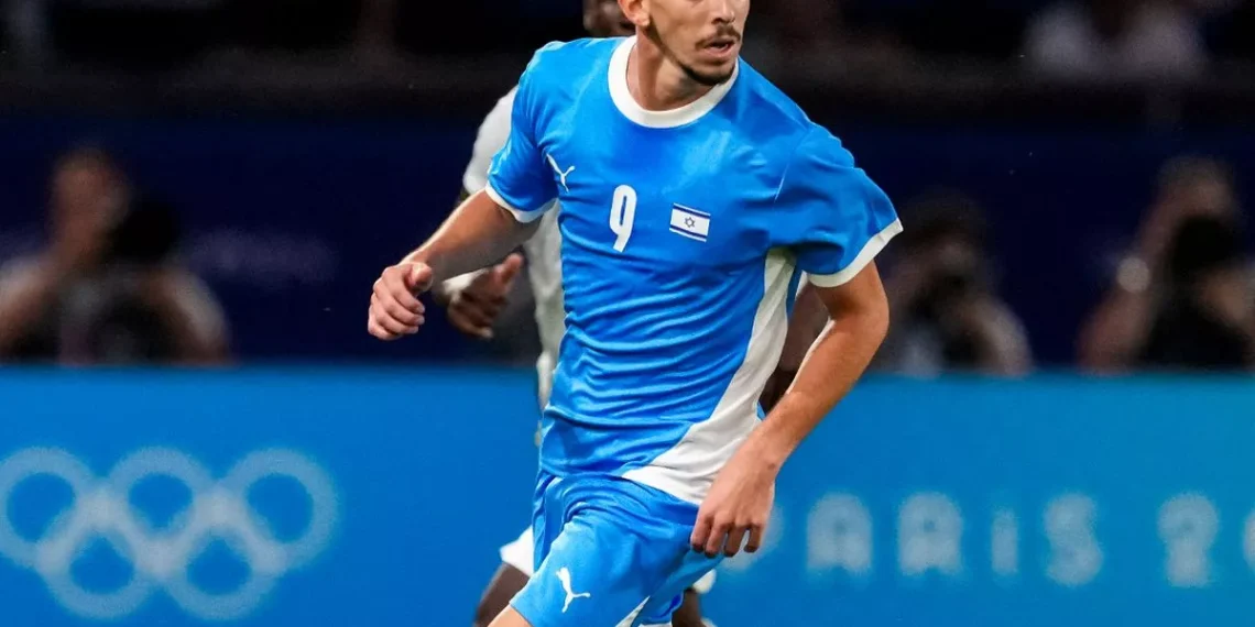 فیلم | ورود فوتبالیست آدم‌کش ممنوع!