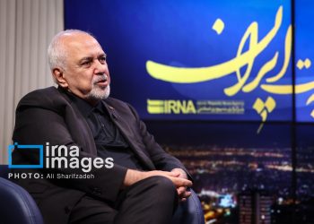 ظریف: غرب آسیا در برابر اسرائیل بایستد/ دیپلماسی همیشه تنها راه معقول بوده است