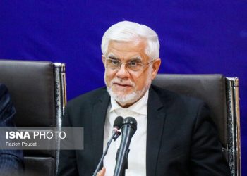 عارف: با راهبرد عزت، حکمت و مصلحت مذاکره می‌کنیم/ کاربردهای سلطه‌طلبانه در بهره‌گیری از فناوری‌ها را دنبال نمی‌کنیم