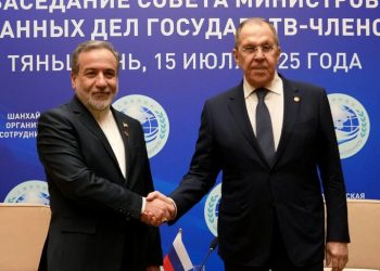 دیدار عراقچی و لاوروف در حاشیه نشست سازمان همکاری شانگهای