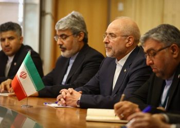 قالیباف: ایران در برابر متجاوزان مقتدرانه ایستاد