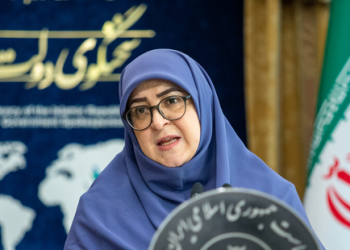 مهاجرانی: بهبود وضعیت تولید و معیشت مردم از برنامه‌های مهم دولت است