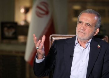 دستور پزشکیان برای شنیده‌شدن نظرات در زمینه لایحه فضای مجازی