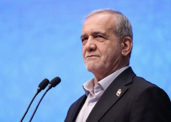 پزشکیان صدای انتقادات به لایحه‌ها را می‌شنود