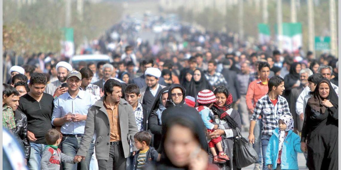 ایران روی لبه چاله جمعیتی