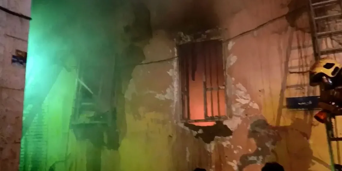 آتش‌سوزی در خیابان انقلاب