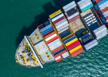 سرگردانی ۴۰ میلیون بشکه نفت ایران روی آب‌؛ شایعه یا واقعیت؟